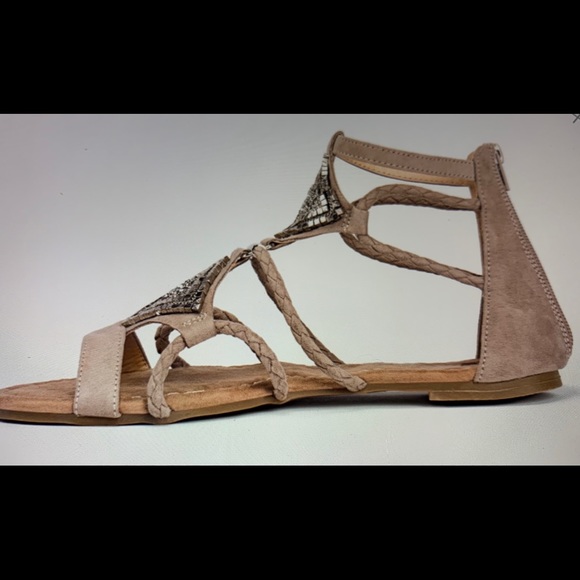 muk luks gladiator sandals